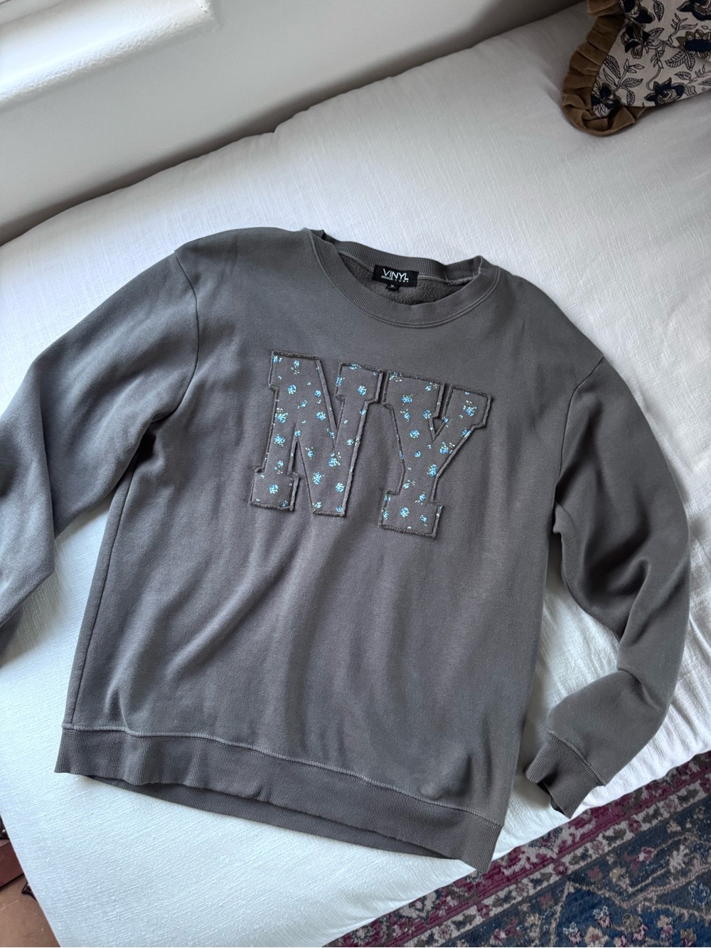 New York Gray Crewneck Sweatshirt with Floral NY Appliqué